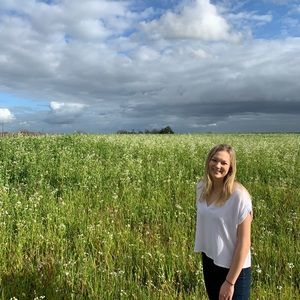 Meet your Posher, Olivia